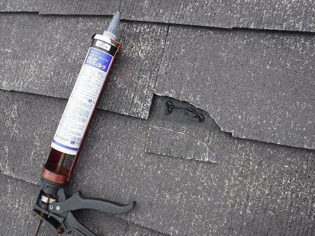 割れたスレート板の補修